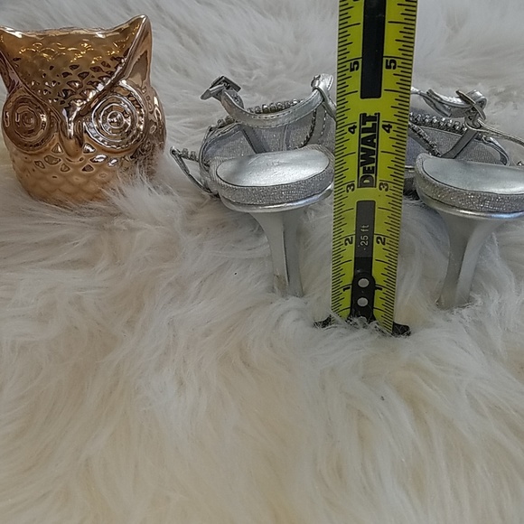 Heals - Picture 3 of 4